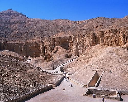 Explore the Valley of the Kings, Hatshepsut Temple & Colossi of Memnon